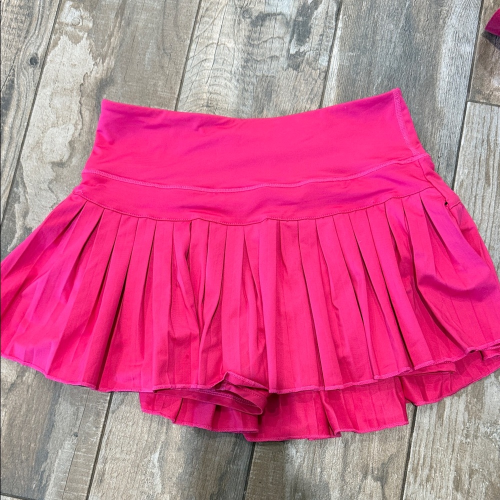 Vibrant gold hinge Pink Skirt